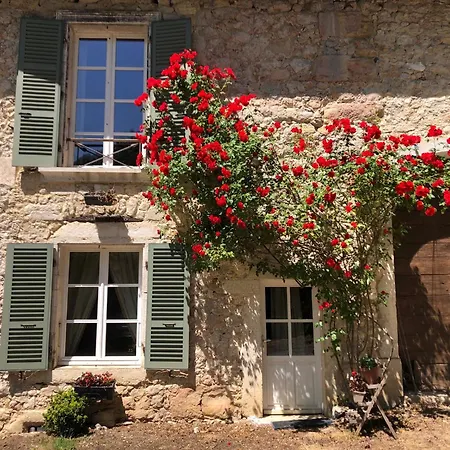 Guest house Domaine Du Tres-haut - Chateau De Montanges