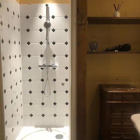 Pensionat Domaine Du Tres-haut - Chateau De